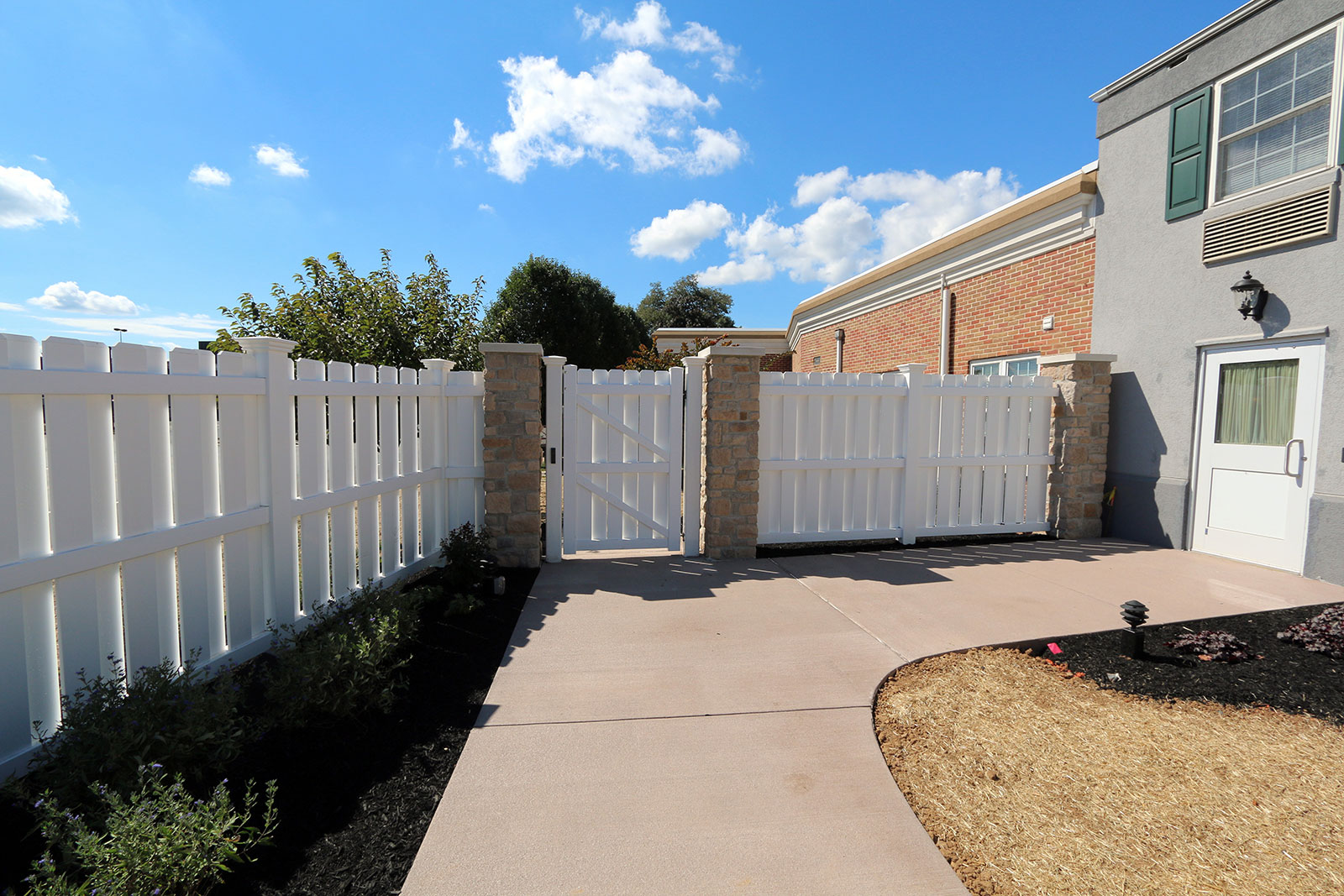 Shadow Box Picket Top Privacy Fence