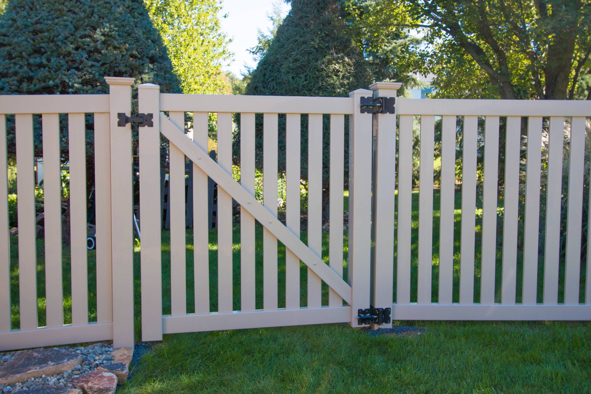 Secure PVC Gates | High-Quality Custom Vinyl Privacy Fence & Walk Gates